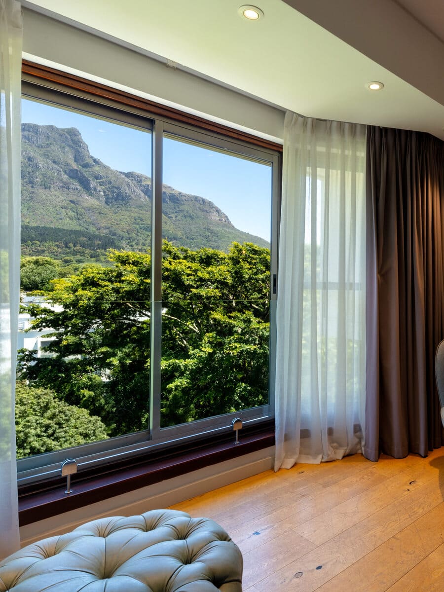 1. Mountain Facing Room 900 X 1200 | Vineyard Hotel