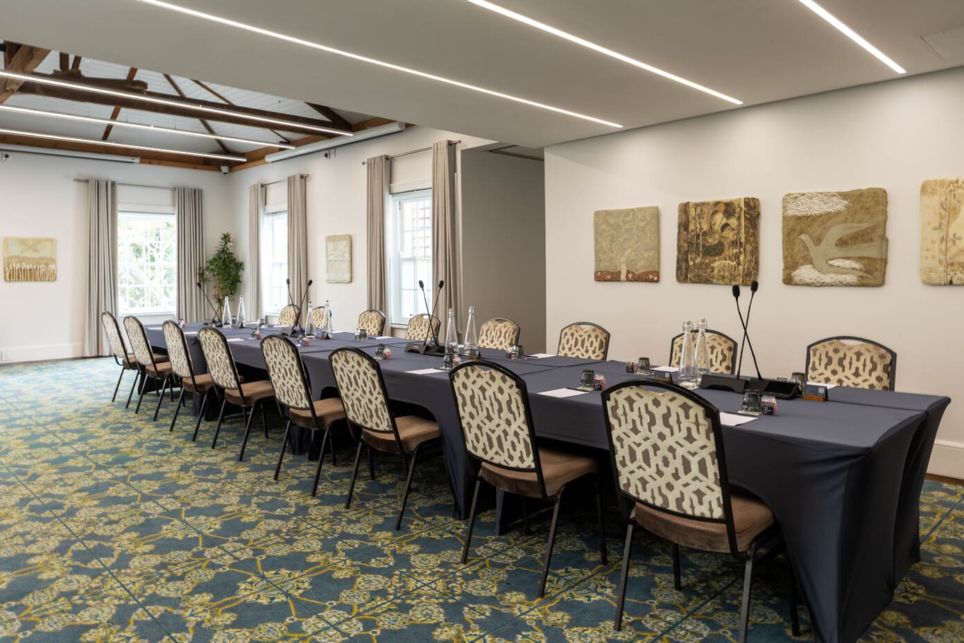 med 2 | Vineyard Hotel