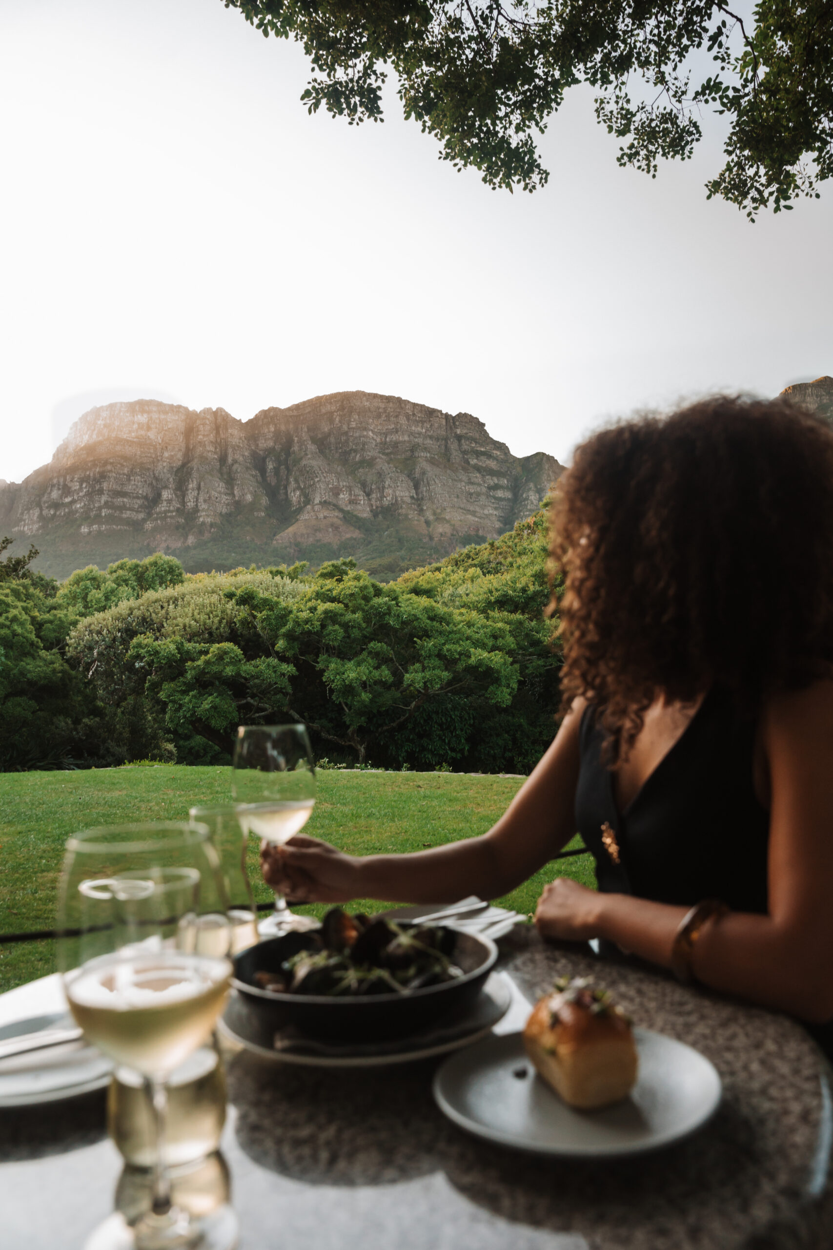 VINEYARDDEC-07 | Vineyard Hotel