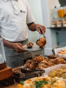 Ease into the morning with a plate full of favourites 🍳 Whether youre in the mood for something hearty light or a little of both our breakfast buffet has you covered 🥐 Come join us from 0700 - 1030 ☕️ Bookings are essential email eatvineyardcoza | Vineyard Hotel